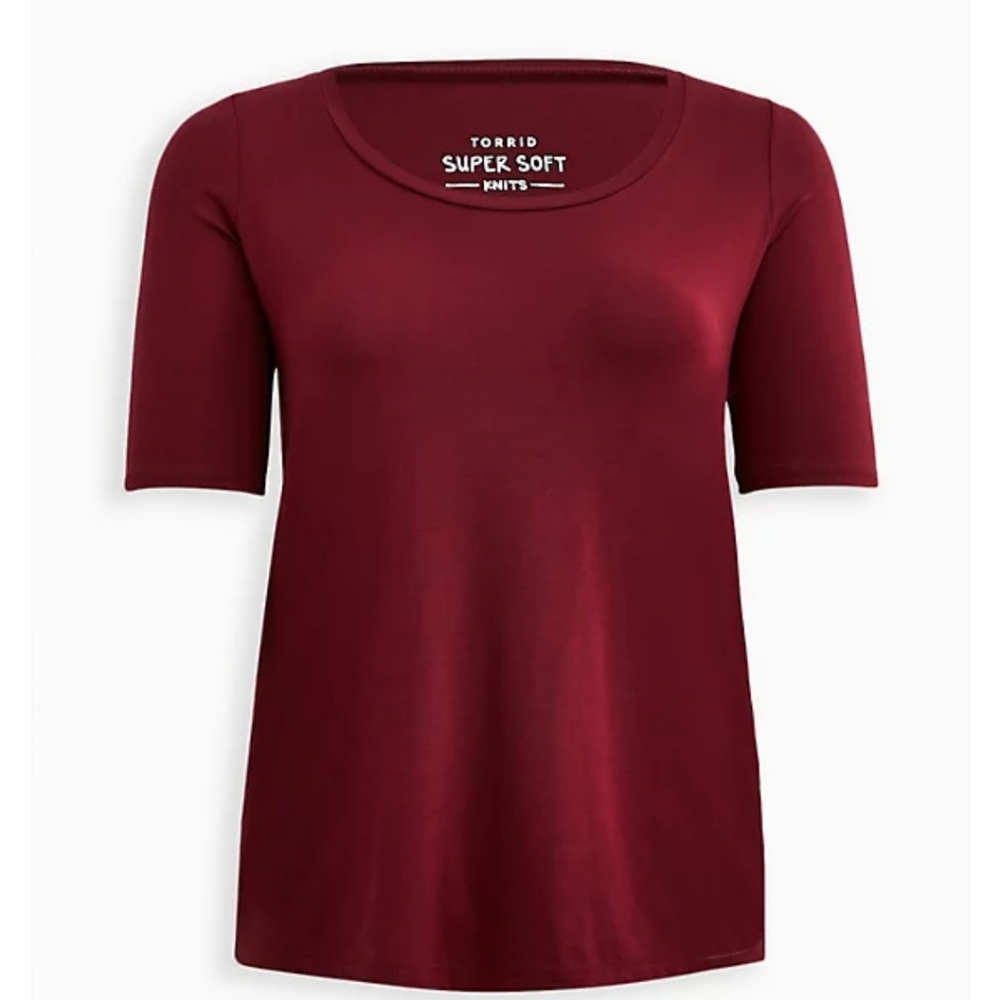 Torrid Size 4 scoop neck tee